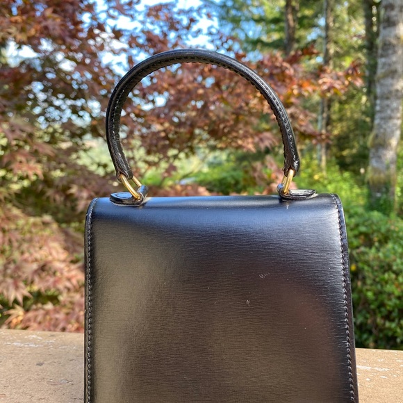 Celine M11 Circa 1995 Vintage comes with shoulder strap 🖤 - Picture 4 of 7